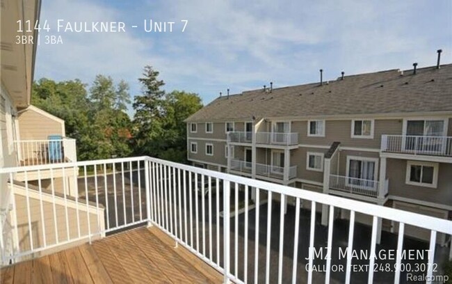 Building Photo - 1144 Faulkner-Unit 7