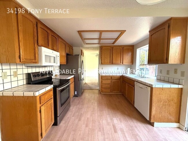 Building Photo - 34198 Tony Terrace