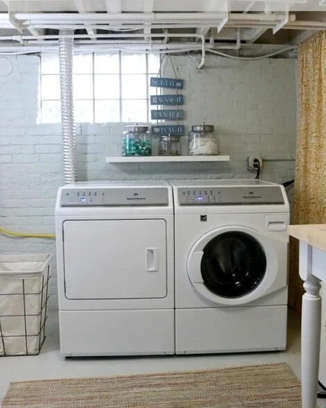 Building Photo - 588 Quincy St