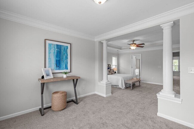 Building Photo - Stylish 2BR+Office (Optional 3rd Bedroom),...