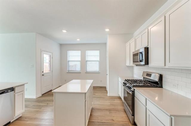 Building Photo - 8500 Gray Squirrel Ln.