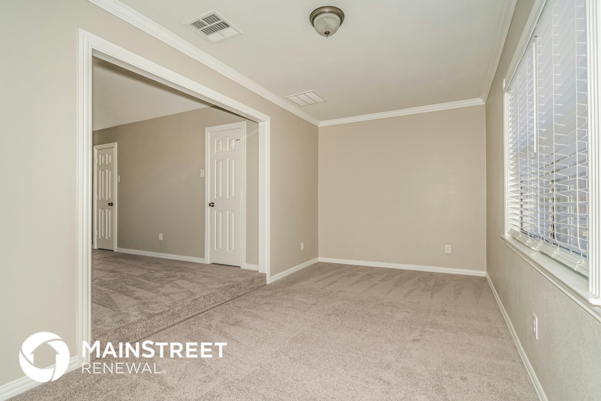 Building Photo - 4402 Spinnaker Dr