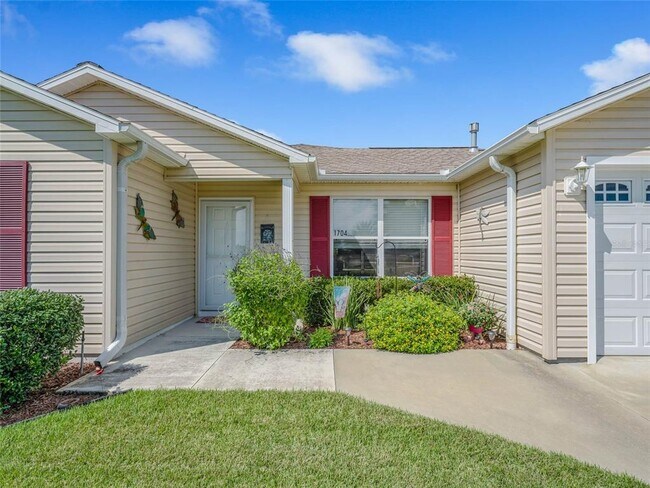 Building Photo - 1704 Lisette Way