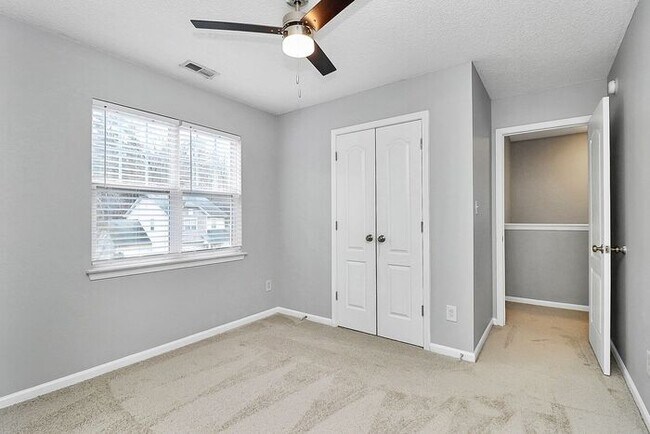 Building Photo - Charming 3BD/2.5BA Home in Matthews, NC!