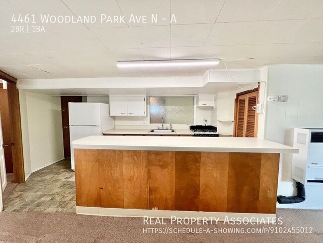 Building Photo - 4461 Woodland Park Ave N
