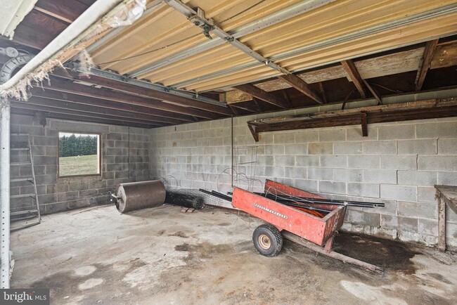 Building Photo - 2323 Bond Rd
