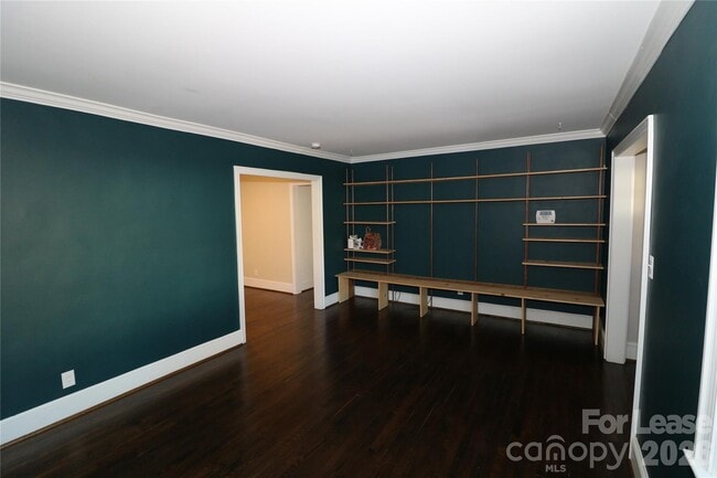 Building Photo - 2227 Celia Ave