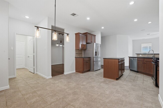 Building Photo - 11126 Celano Dr