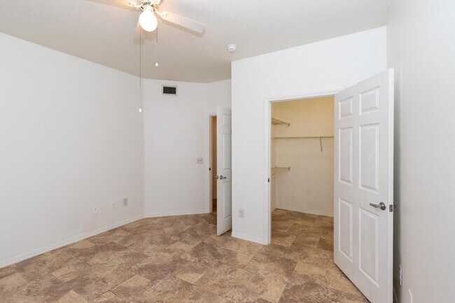 Building Photo - 13115 Harbour Vista Cir
