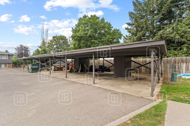 Building Photo - PC- 3251 North 7th Street - 4