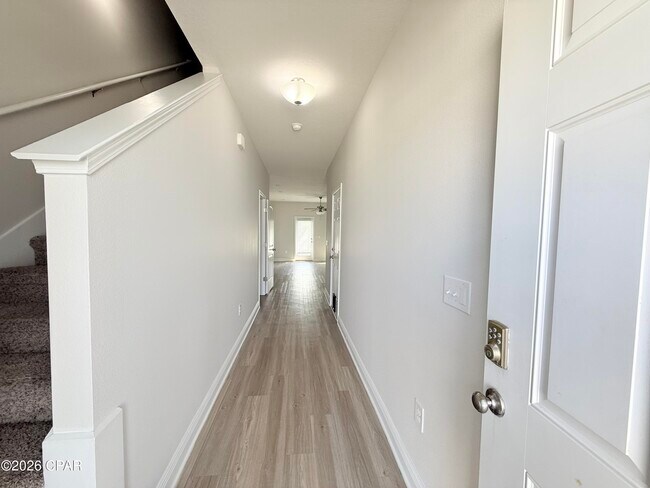 Building Photo - 7682 Shadow Lake Dr