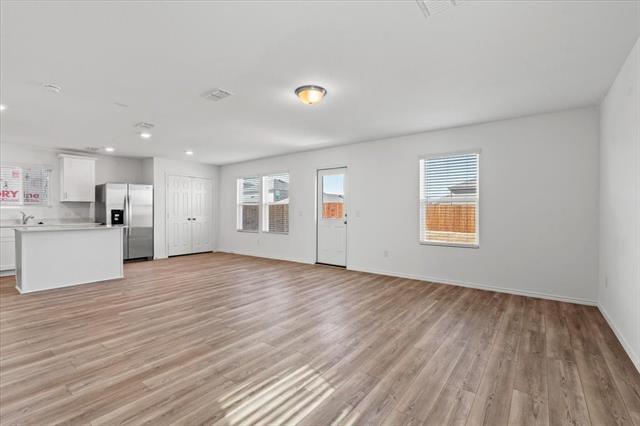 Building Photo - 822 Breakwater Dr