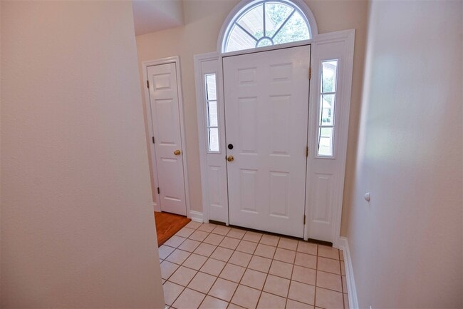 Building Photo - 5344 Tewkesbury Trce