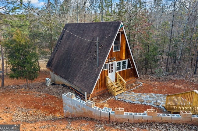 Building Photo - 290 Beaver Lodge Rd