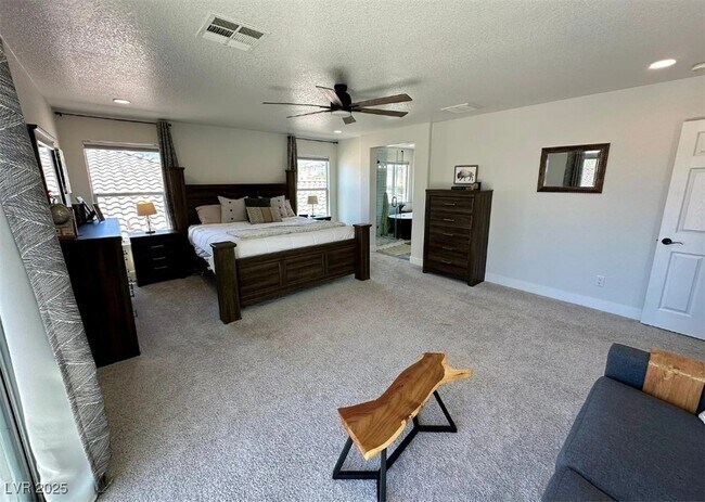 Building Photo - 11057 Village Ridge Ln