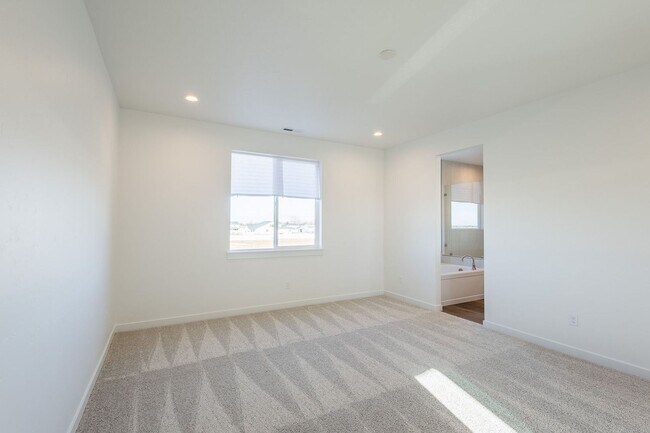 Building Photo - Brand New Home in an Amenity Filled Neighborhood