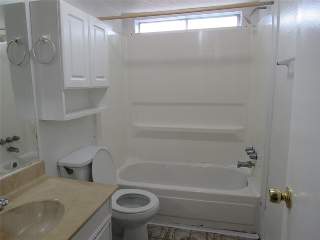 Building Photo - 8506 Sorrel Dr