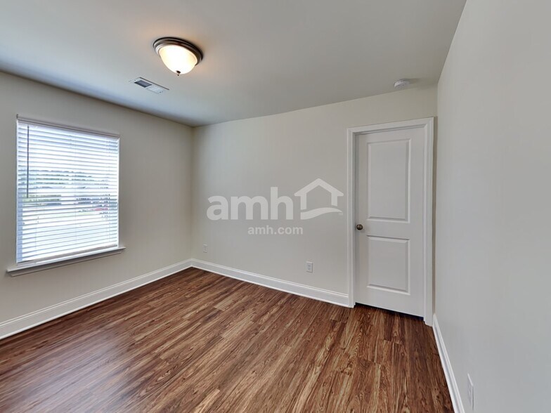 Building Photo - 5130 Franks Creek Way