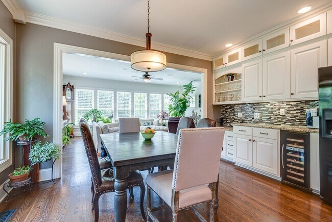 Building Photo - 5101 Heathrow Blvd