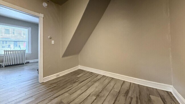 Building Photo - 1456 N 56th St