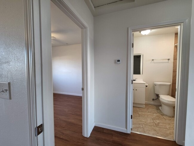 Building Photo - 145 Brookridge Dr