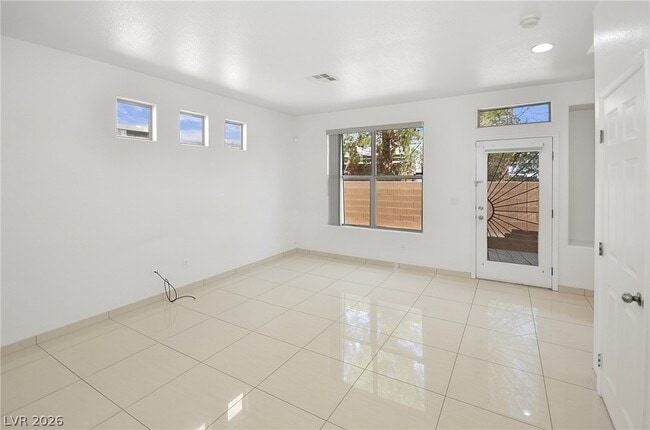 Building Photo - 4218 S Sugar Dr