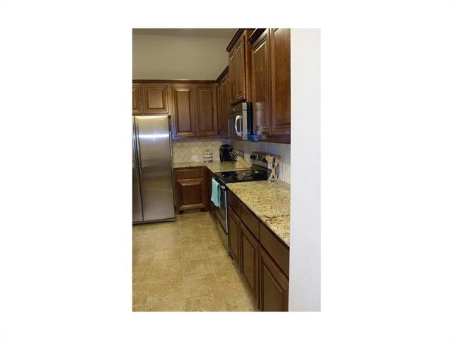 Building Photo - 4307 Oak Bluff Dr