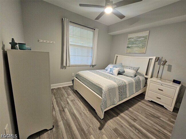 Building Photo - 10700 Ravenna Way