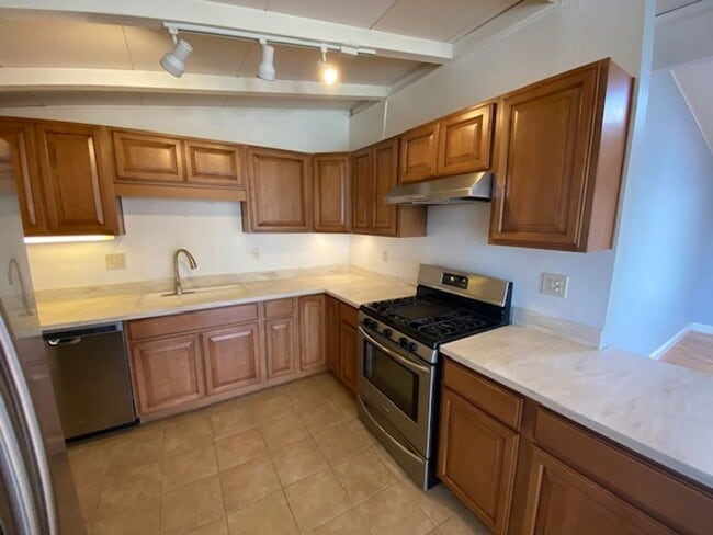 Building Photo - Pacific Grove Mid-Century Modern style home