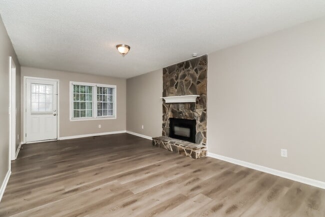 Building Photo - 216 Windmill Dr