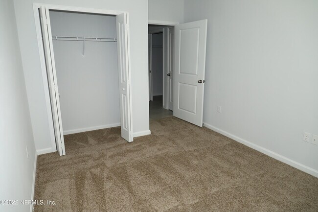 Building Photo - 220 Modesto Dr