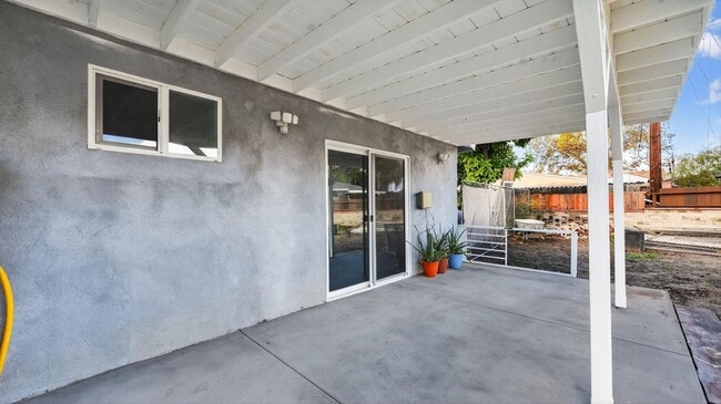 Building Photo - 1216 Butterfield Rd