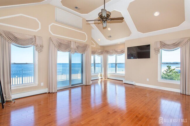 Building Photo - 76 Raritan Reach Rd