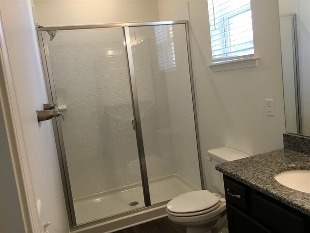 Building Photo - 3080 Creek Village Ln