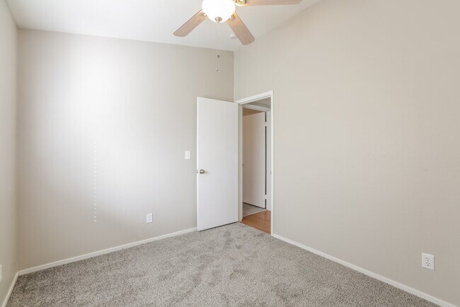 Building Photo - 8341 Pendragon Cir