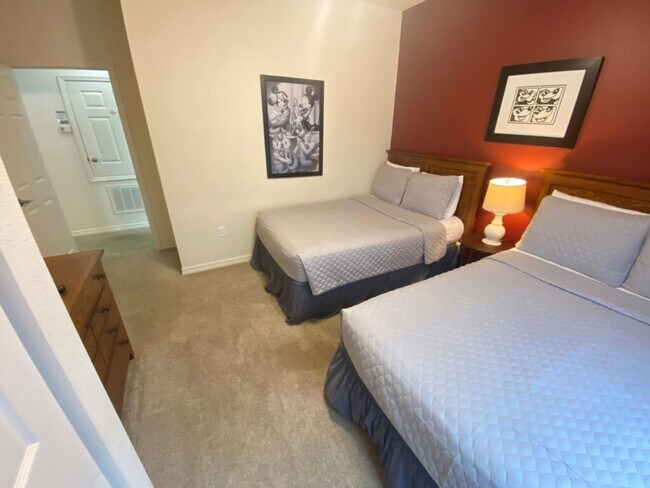 Building Photo - 5372 Diplomat Ct