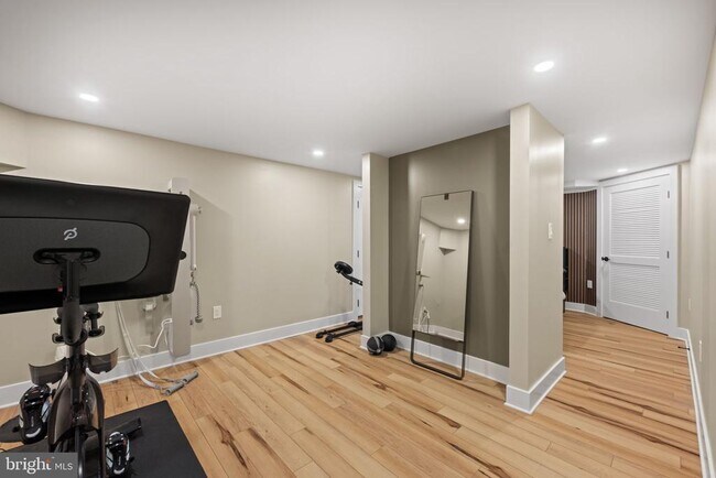Building Photo - 1623 Jonquil St NW