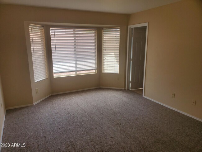 Building Photo - 7541 W Calavar Rd