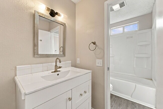 Building Photo - 7203 Timbercreek Dr