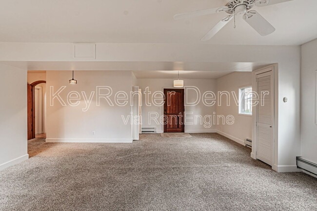 Building Photo - 990 Beech St