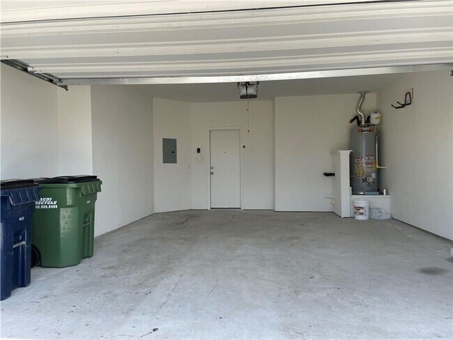 Building Photo - Orchard Ridge  4 / 3.5