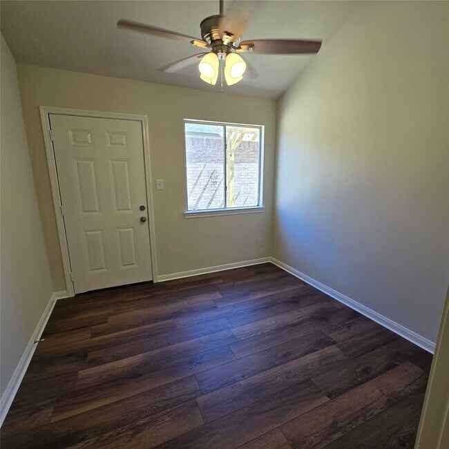 Building Photo - 3535 Upfield Dr