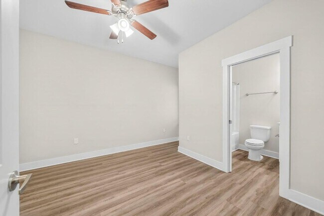 Building Photo - 284 N Sand Palm Rd