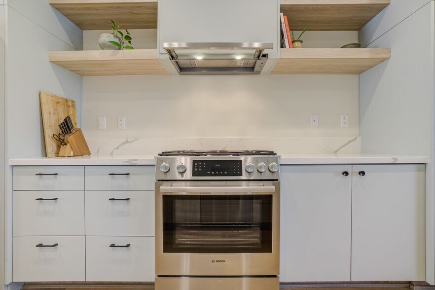 2nd Floor - Kitchen Stove - 4518 Ayla Ln