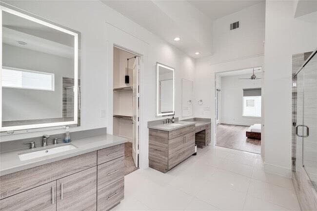 Building Photo - 9805 Nelson Falls Ln