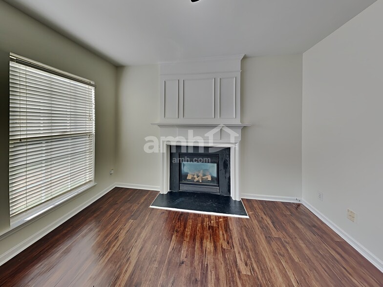 Building Photo - 11826 Nestar Pl