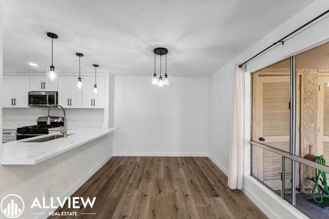Building Photo - 25652 Rimgate Dr