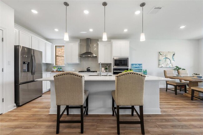Building Photo - 6605 Apache Plum Ln