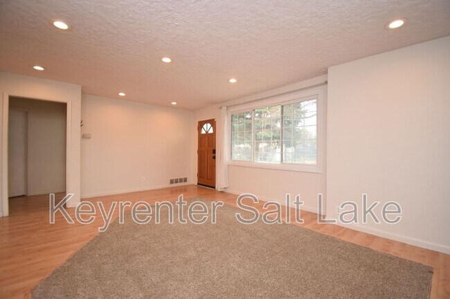 Building Photo - 616 Beynon Ct