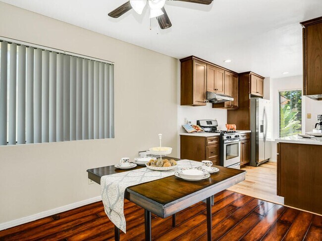 Building Photo - 10845 Camino Ruiz